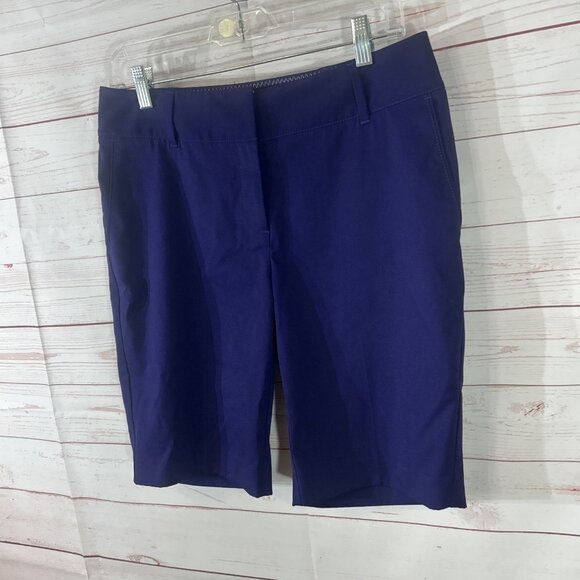 Annika Cutter & Buck Shorts Women 6 Purple Bermuda Golf Activewear Flat Front - Picture 3 of 9